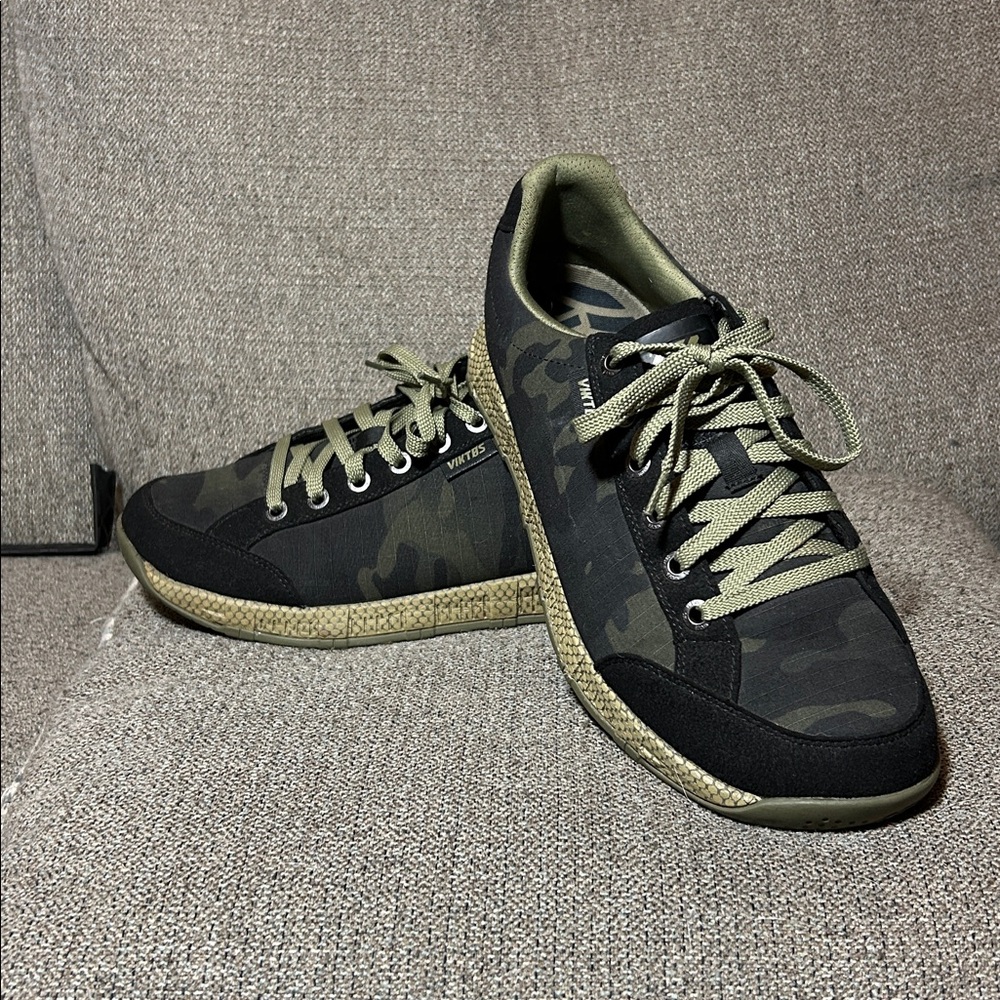 Viktos Men's Overbeach Low Shoes Black + Camo Size US 12 , like new! - Picture 5 of 7